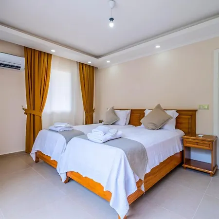 Hotel Lilly 4*